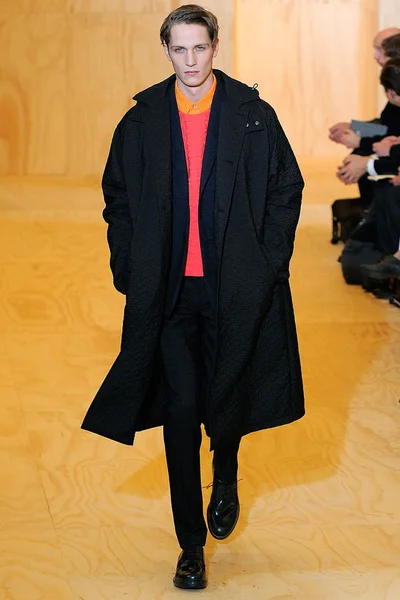 Look 44